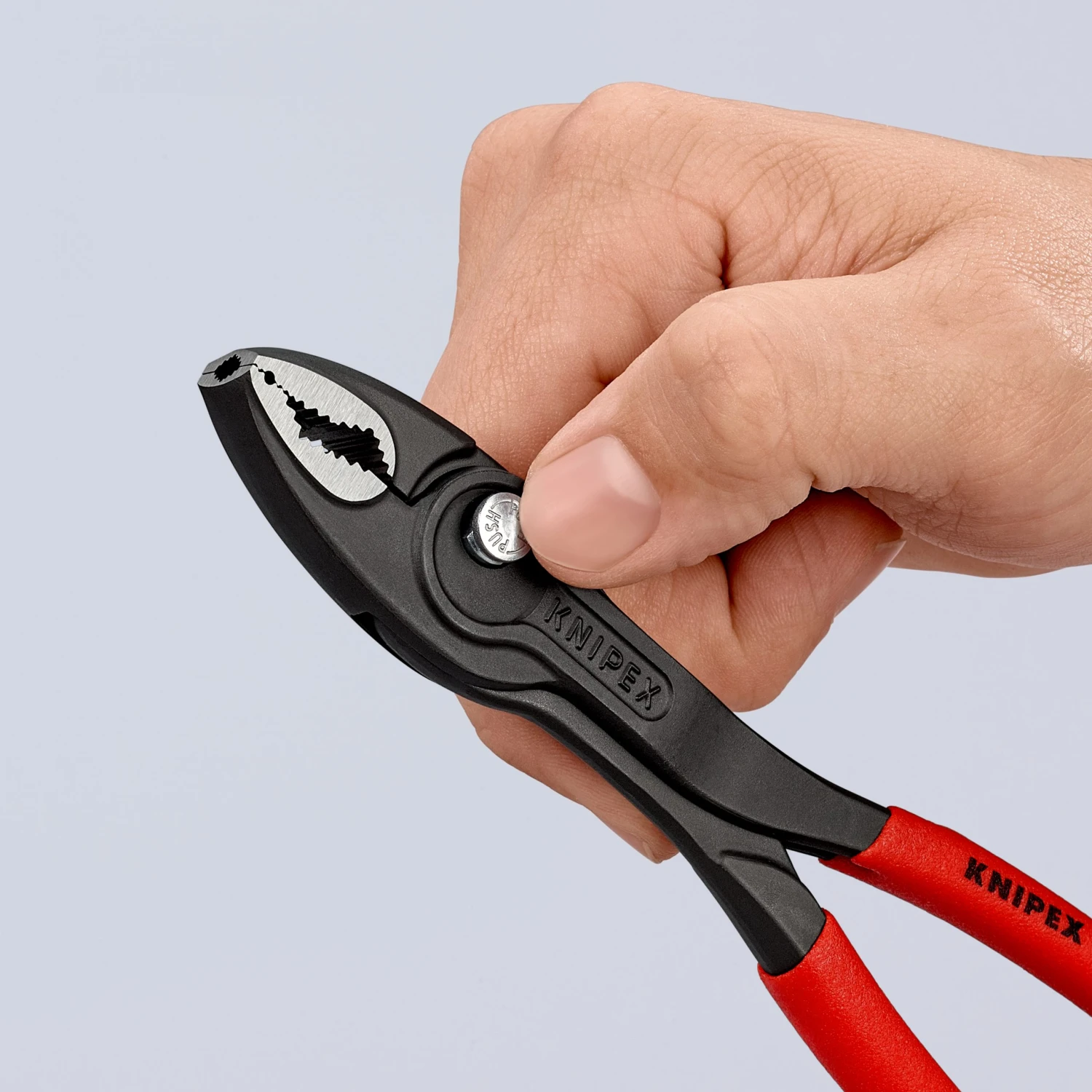 Knipex 82 01 200 TwinGrip Slip Joint Pliers With Non-slip Plastic Coating 200mm - Image 3